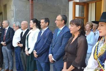 Miles de personas celebran el día de Santa Lucía en Las Tirajanas (Foto Francisco Javier Santana)